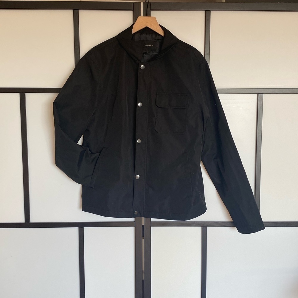 Banana Republic Water Resistant Basic Lightweight… - image 2